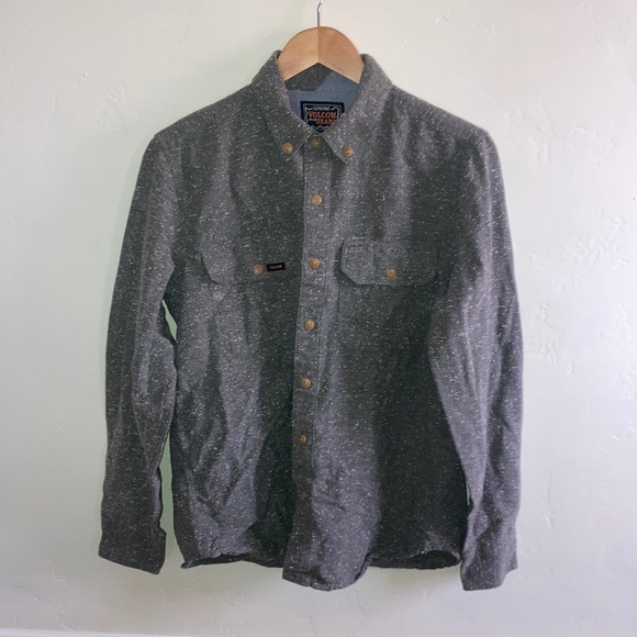 🛹 VOLCOM Gray Warm Button Down Skateboarding Shirt Long Sleeve Size S 🪵 - Picture 1 of 9